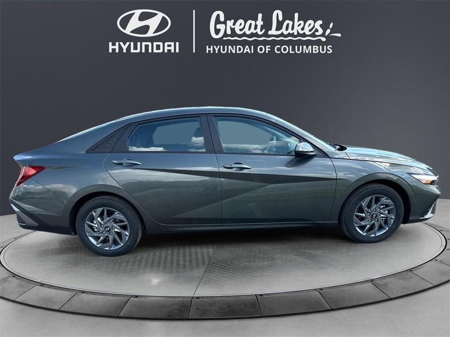 new 2024 Hyundai Elantra car, priced at $23,659