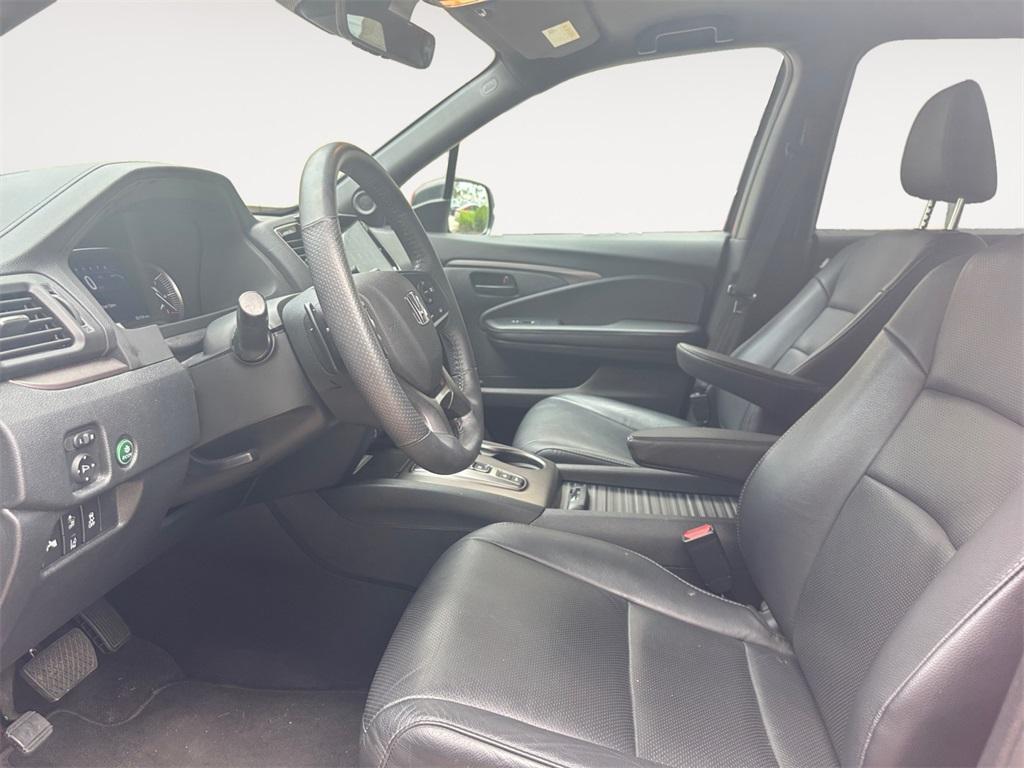 used 2022 Honda Passport car, priced at $32,277