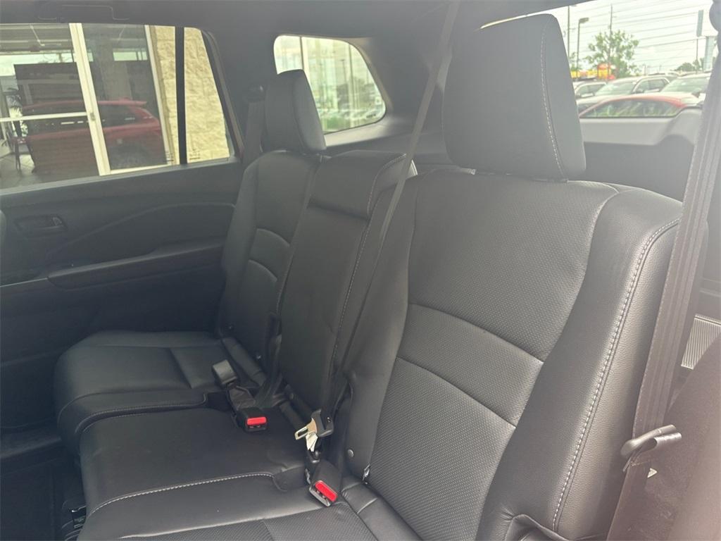 used 2022 Honda Passport car, priced at $32,277