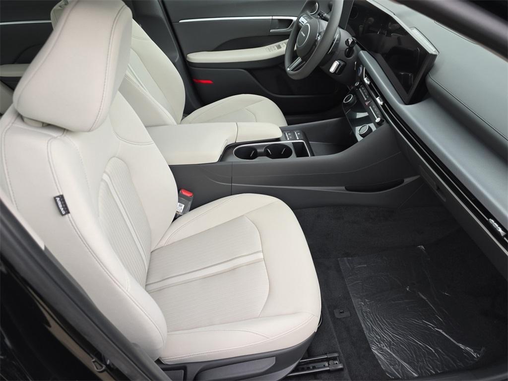 new 2025 Hyundai Sonata car, priced at $28,409
