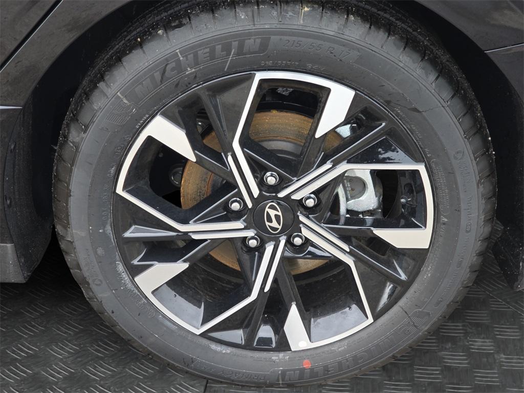 new 2025 Hyundai Sonata car, priced at $28,409