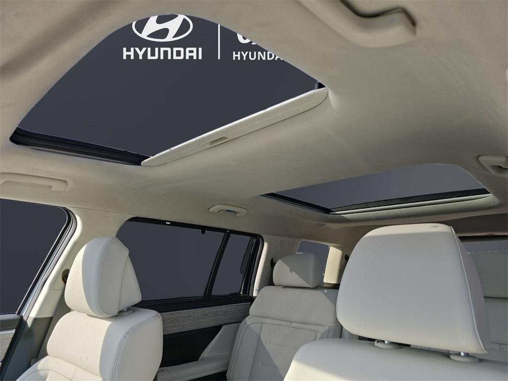 new 2025 Hyundai Santa Fe HEV car, priced at $50,665