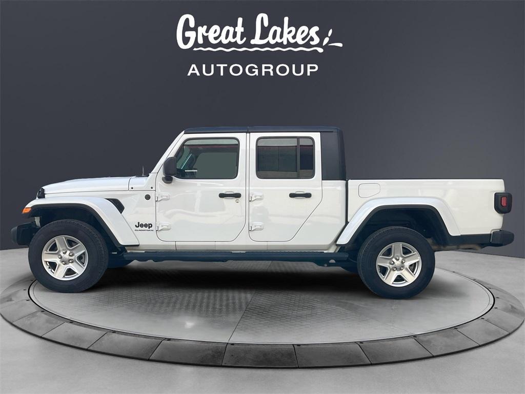 used 2023 Jeep Gladiator car, priced at $27,477