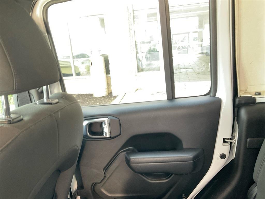 used 2023 Jeep Gladiator car, priced at $27,477