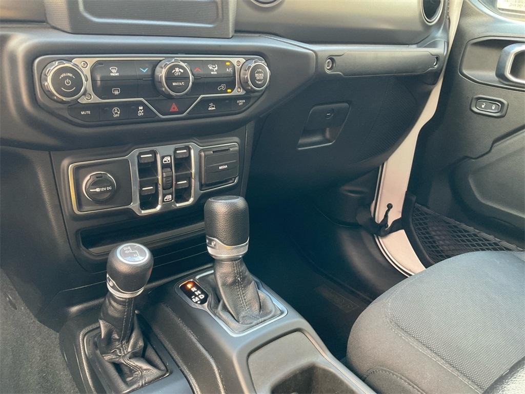 used 2023 Jeep Gladiator car, priced at $27,477