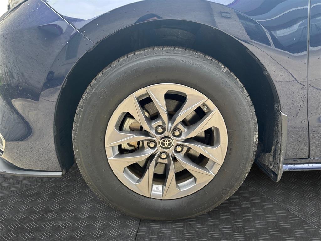 used 2023 Toyota Sienna car, priced at $42,533