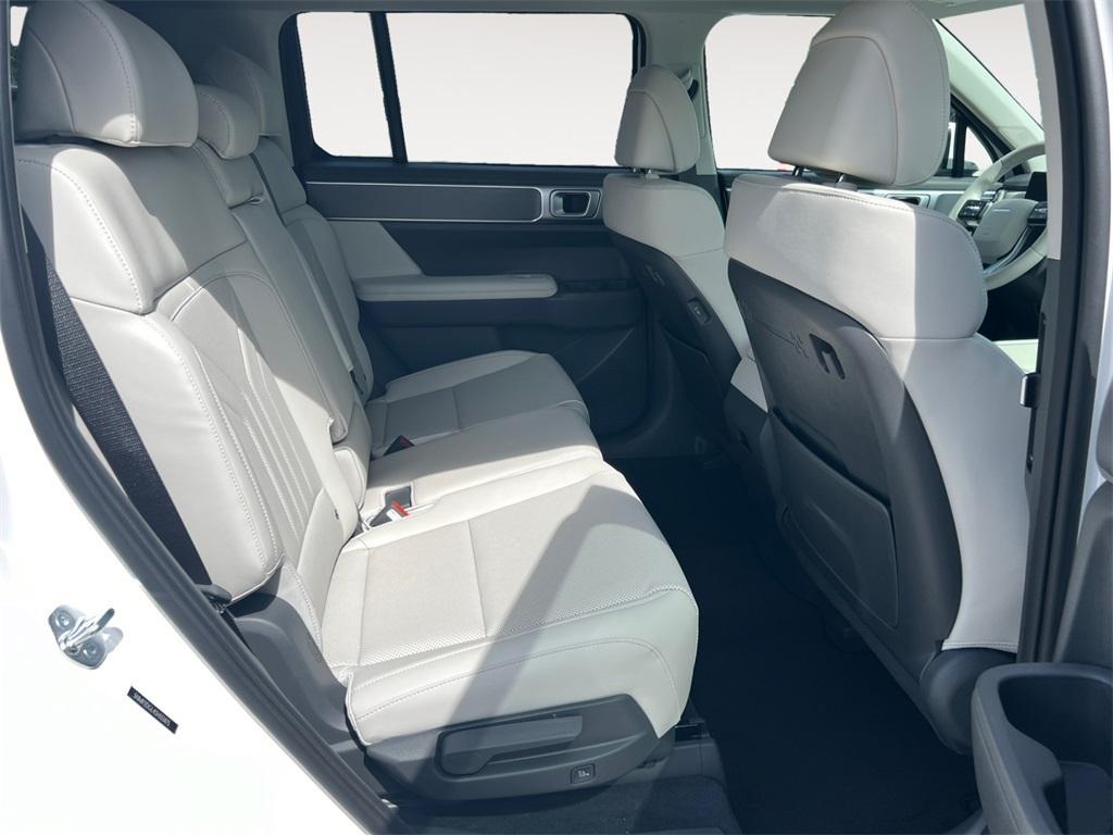 new 2025 Hyundai Santa Fe car, priced at $36,996