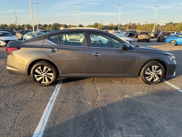 new 2025 Nissan Altima car, priced at $26,622