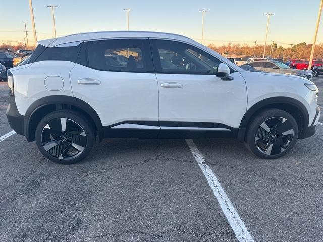 new 2025 Nissan Kicks car, priced at $28,937