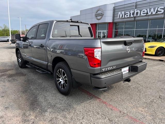 new 2024 Nissan Titan car, priced at $45,587