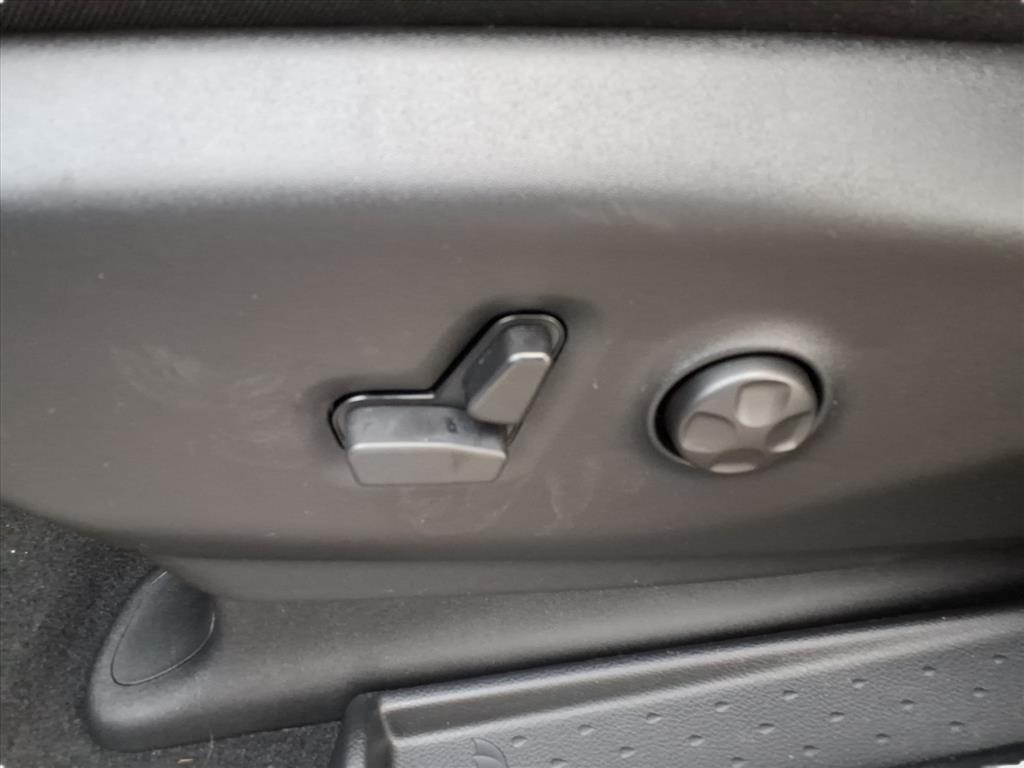 new 2026 Chrysler Pacifica car, priced at $40,107