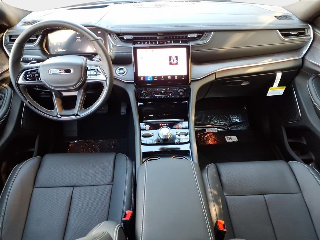 new 2025 Jeep Grand Cherokee car, priced at $54,708