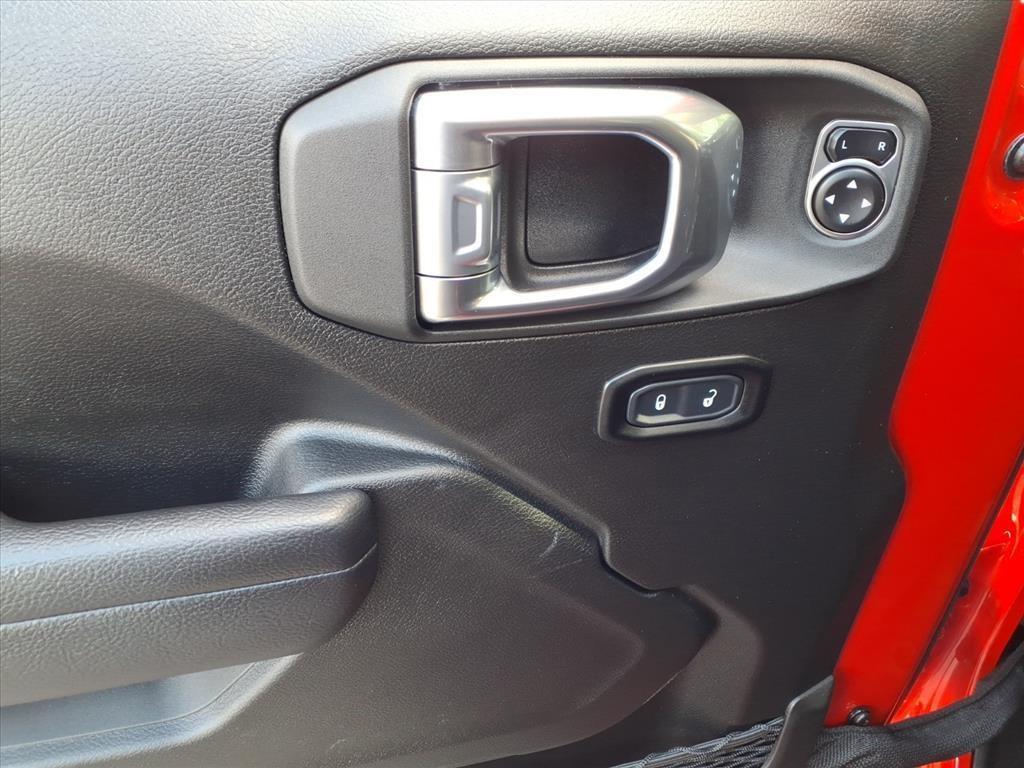 used 2023 Jeep Gladiator car, priced at $33,200