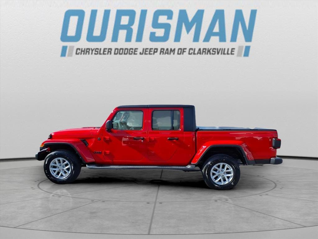 used 2023 Jeep Gladiator car, priced at $33,200