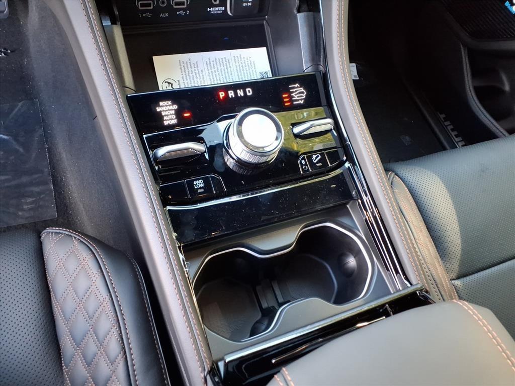 new 2025 Jeep Grand Cherokee car, priced at $54,658