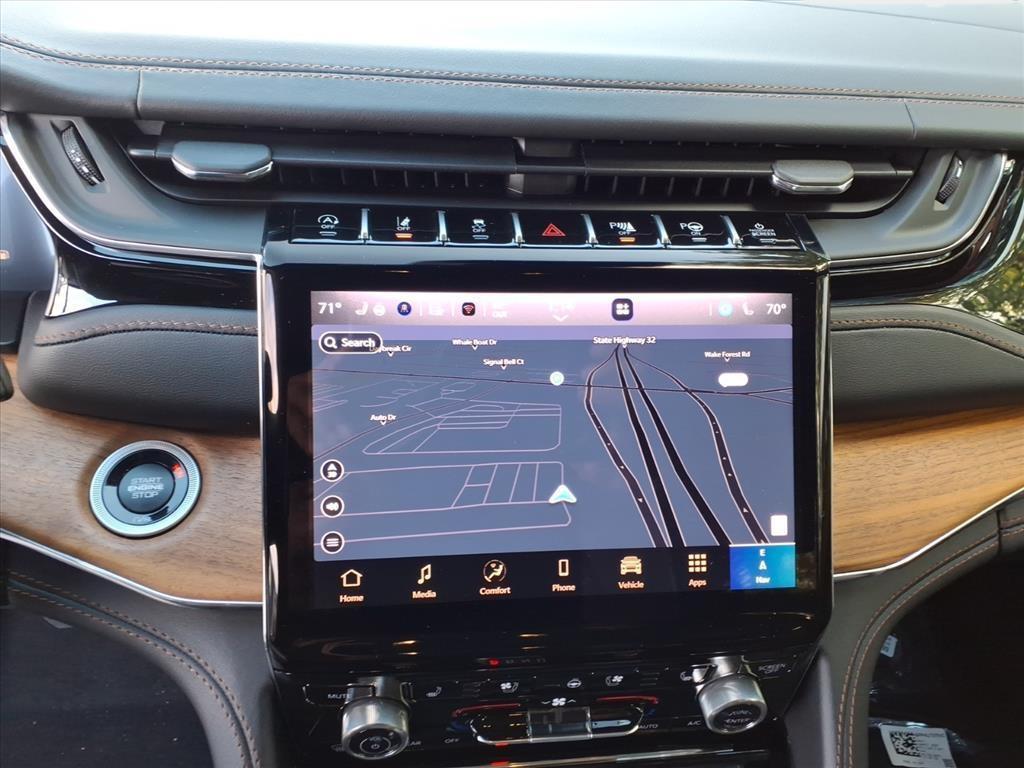 new 2025 Jeep Grand Cherokee car, priced at $54,658