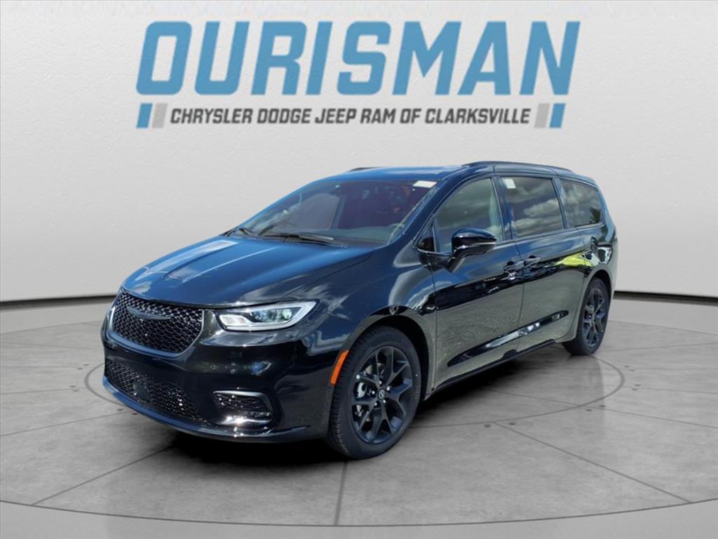new 2026 Chrysler Pacifica car, priced at $46,890