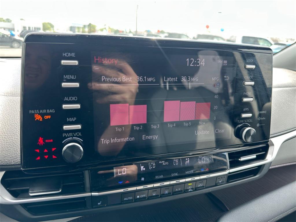 used 2023 Toyota Sienna car, priced at $36,600