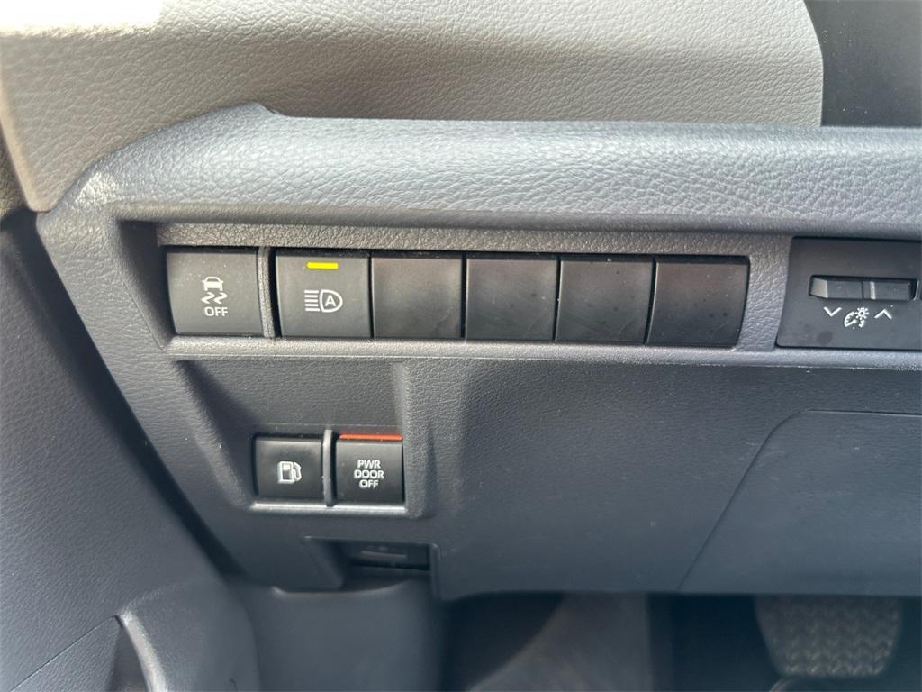 used 2023 Toyota Sienna car, priced at $36,600