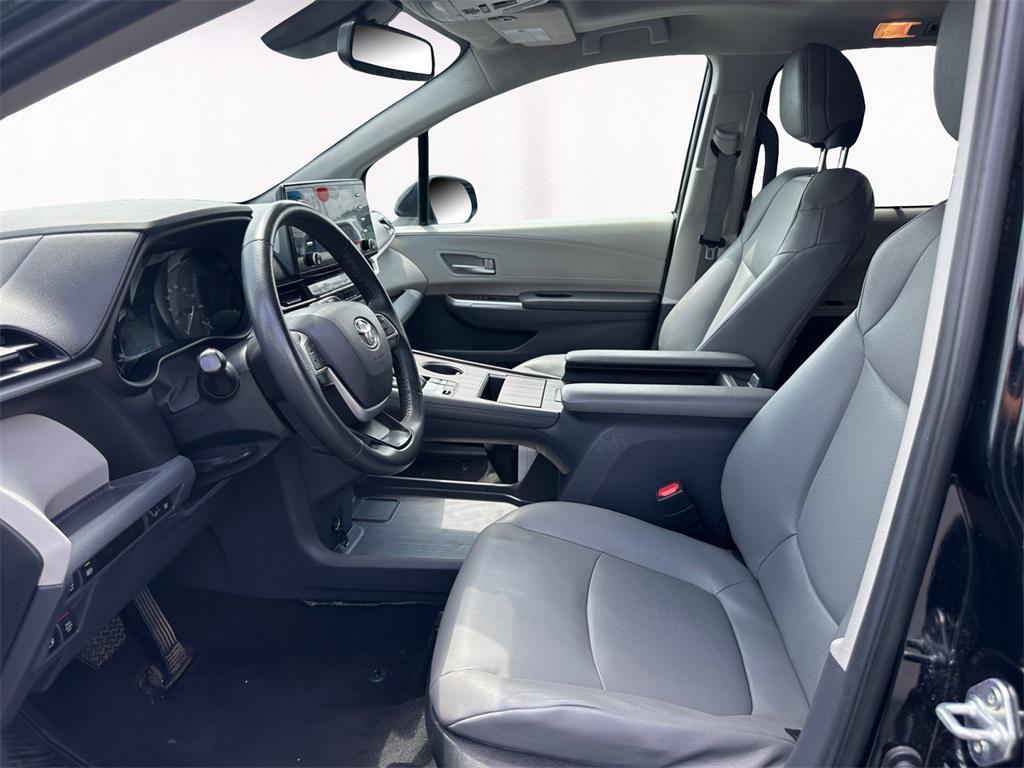 used 2023 Toyota Sienna car, priced at $36,600