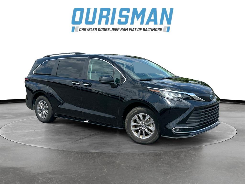 used 2023 Toyota Sienna car, priced at $36,600
