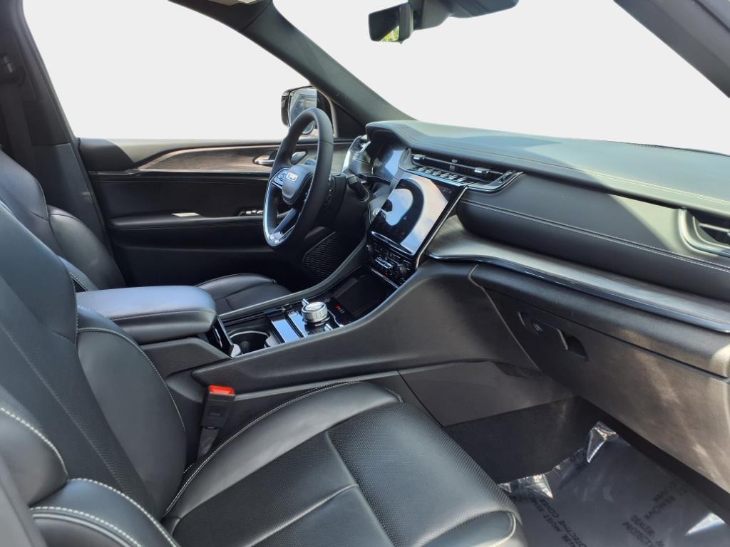 used 2024 Jeep Grand Cherokee L car, priced at $41,604