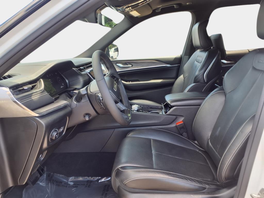 used 2024 Jeep Grand Cherokee L car, priced at $41,604