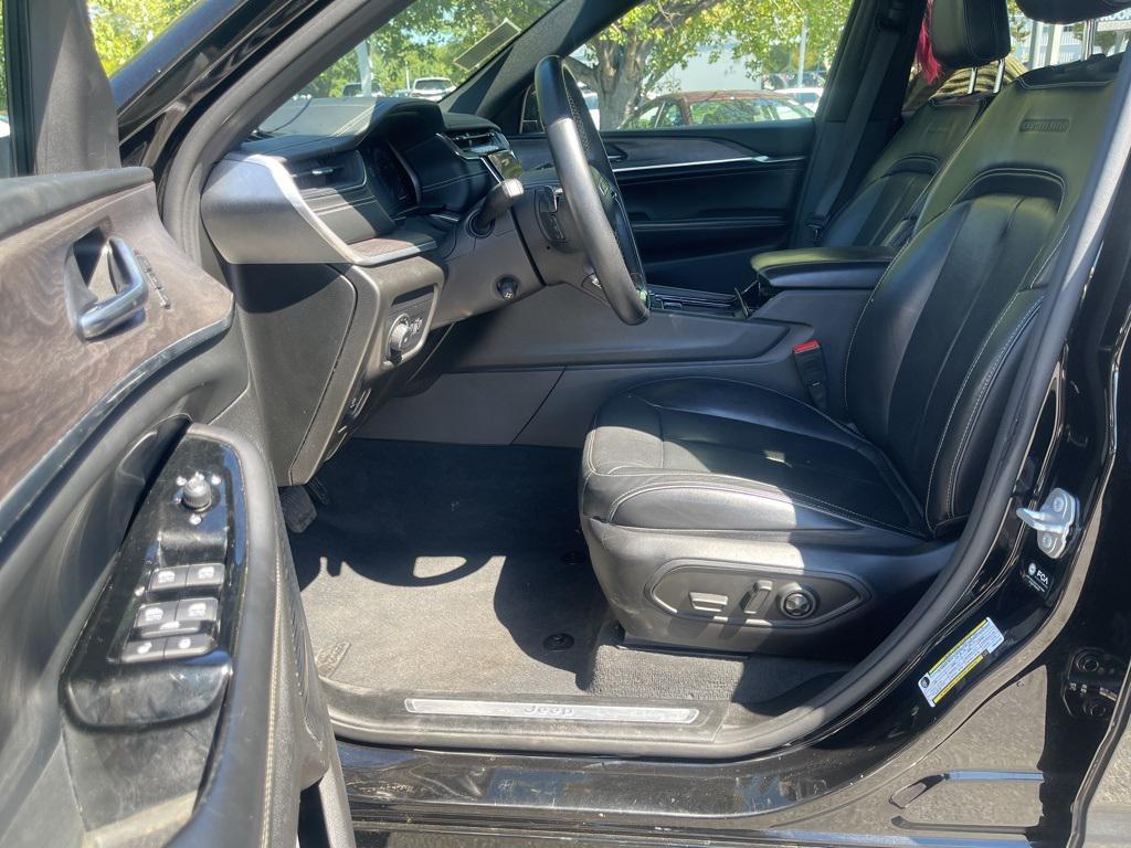 used 2022 Jeep Grand Cherokee car, priced at $32,900