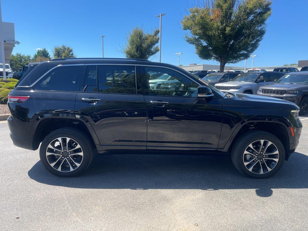 used 2022 Jeep Grand Cherokee car, priced at $32,900