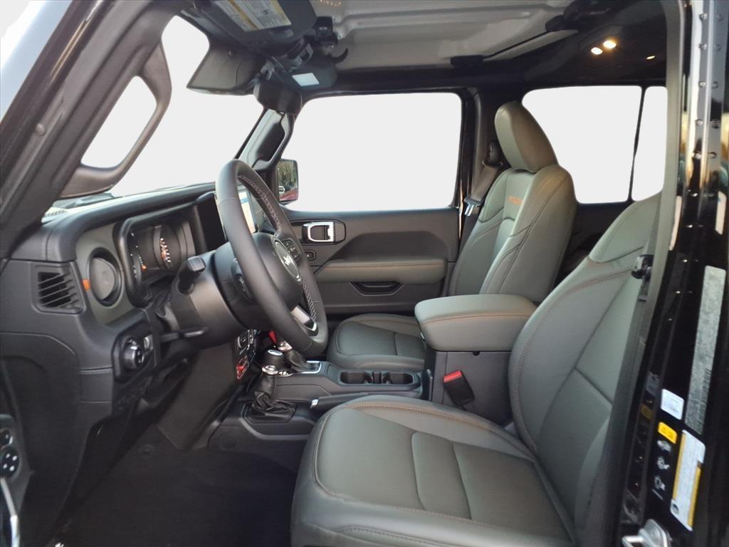 new 2025 Jeep Gladiator car, priced at $47,489