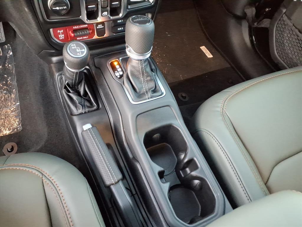new 2025 Jeep Gladiator car, priced at $47,489