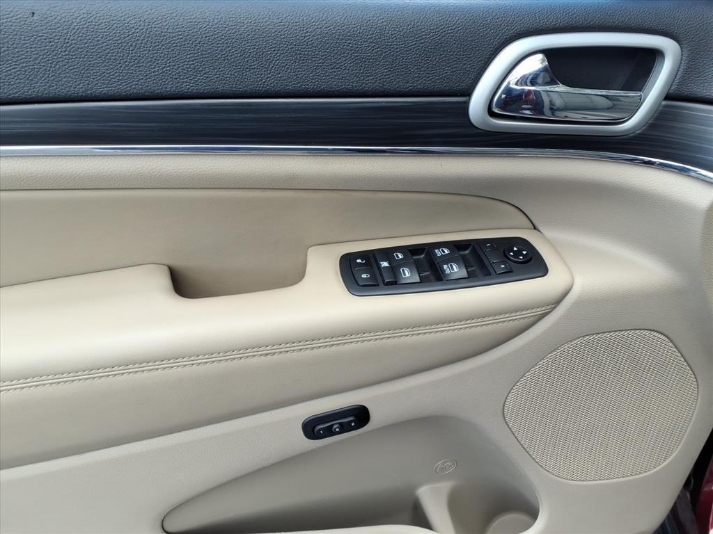 used 2021 Jeep Grand Cherokee car, priced at $23,700