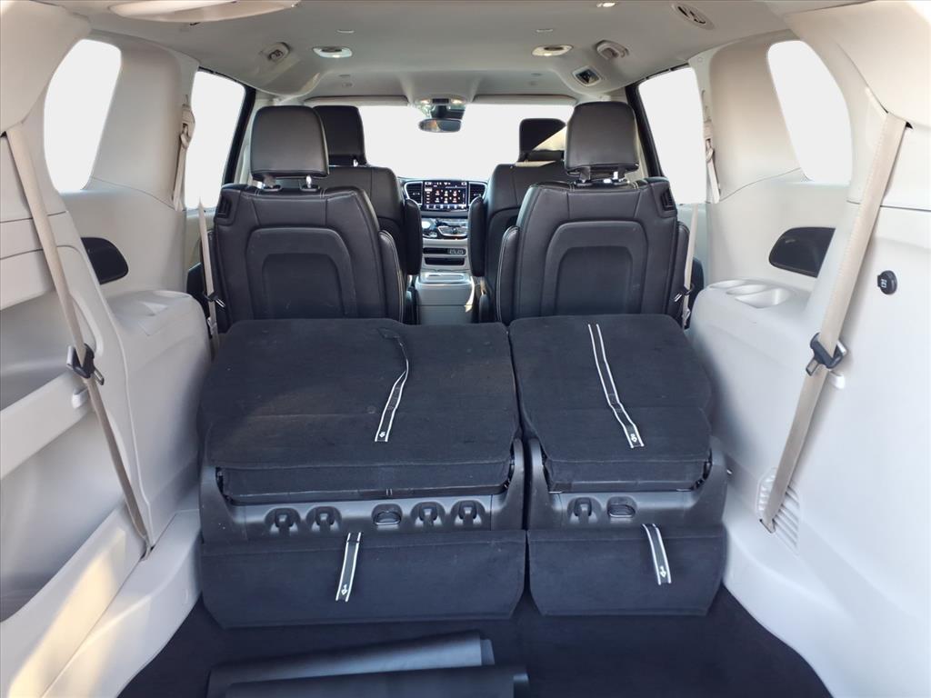 used 2024 Chrysler Pacifica car, priced at $27,200