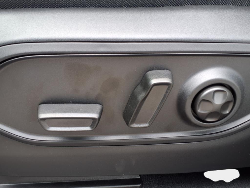 new 2025 Jeep Grand Cherokee car, priced at $33,969