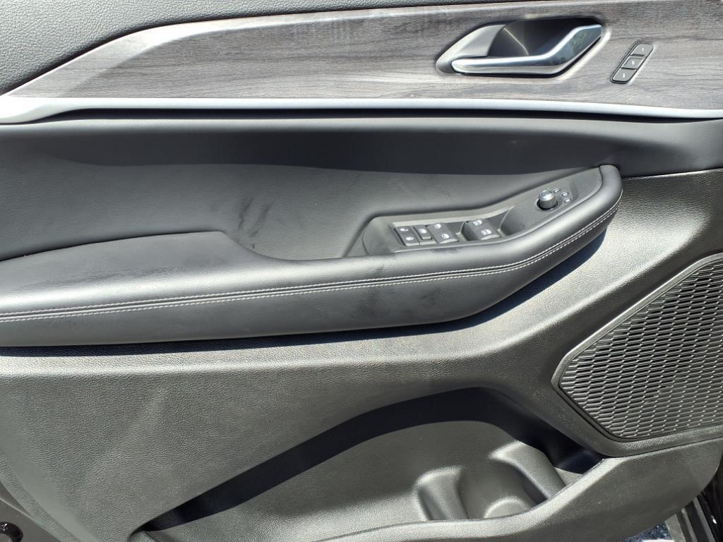 new 2025 Jeep Grand Cherokee L car, priced at $36,667