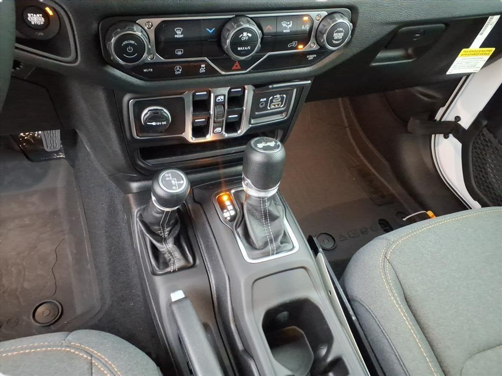 new 2025 Jeep Wrangler car, priced at $39,793