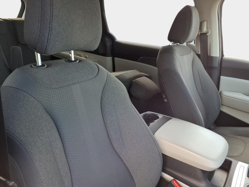 used 2022 Kia Carnival car, priced at $23,900