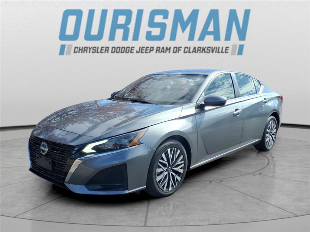 used 2023 Nissan Altima car, priced at $18,500