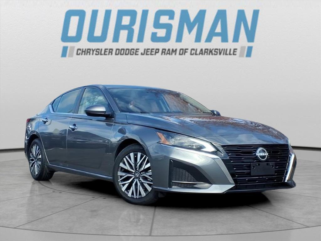 used 2023 Nissan Altima car, priced at $18,500