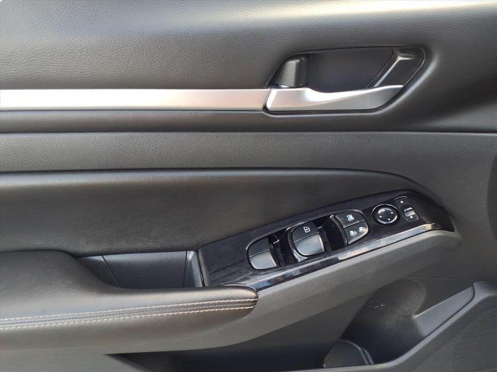 used 2023 Nissan Altima car, priced at $18,500