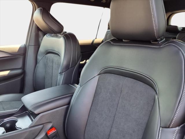 new 2025 Jeep Grand Cherokee L car, priced at $41,421