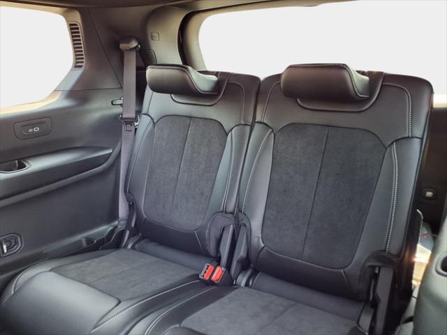 new 2025 Jeep Grand Cherokee L car, priced at $41,421