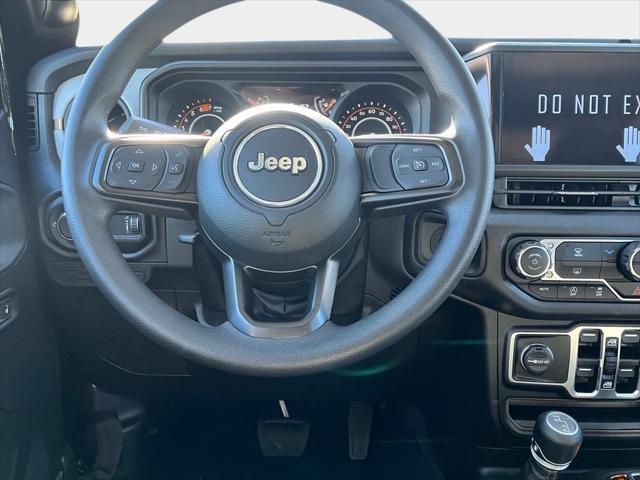 new 2025 Jeep Wrangler car, priced at $37,321