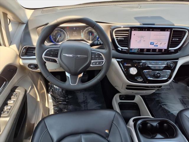 used 2023 Chrysler Pacifica car, priced at $21,000