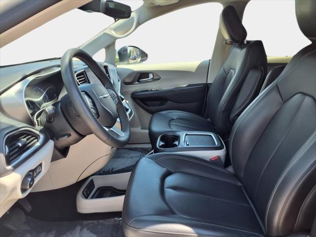 used 2023 Chrysler Pacifica car, priced at $21,000