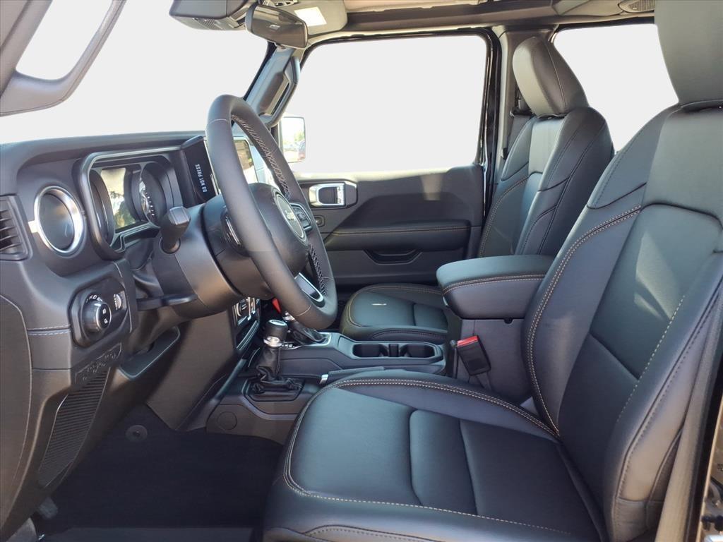 new 2025 Jeep Gladiator car, priced at $43,283