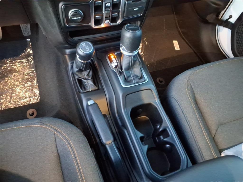 new 2025 Jeep Gladiator car, priced at $36,814