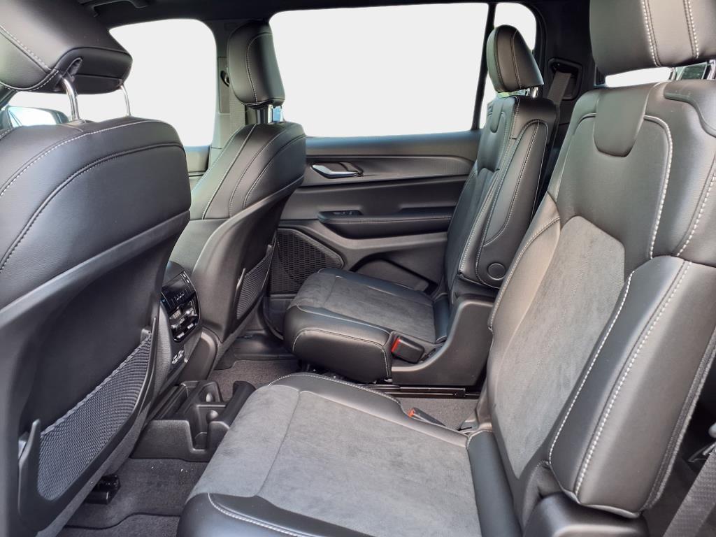 new 2025 Jeep Grand Cherokee L car, priced at $36,142