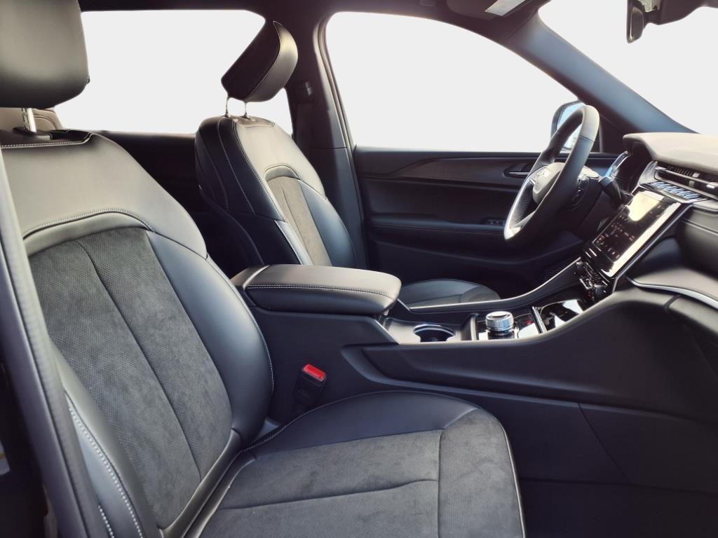 new 2025 Jeep Grand Cherokee L car, priced at $36,142