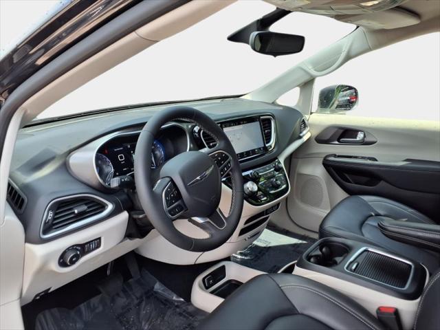 used 2023 Chrysler Pacifica car, priced at $22,000